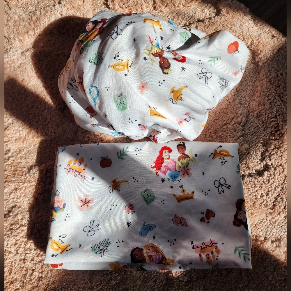 Disney Princess toddler bed sheet set